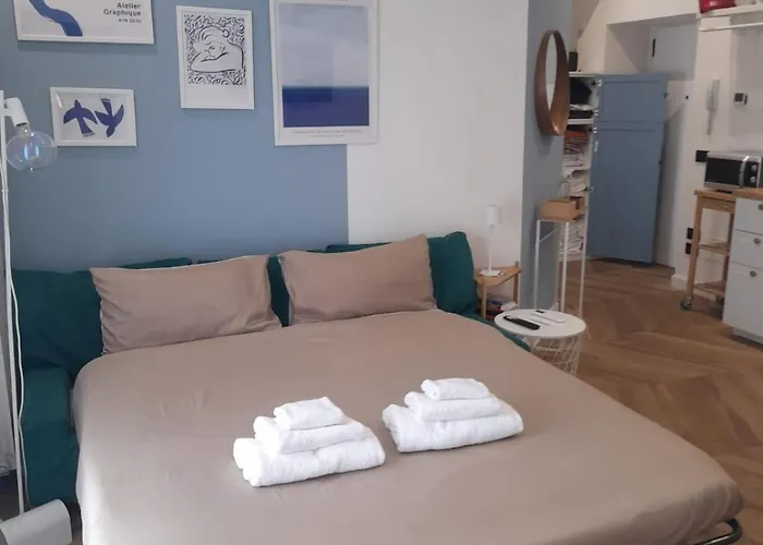 Bright 2-room For Friends And Relatives Apartament Mediolan